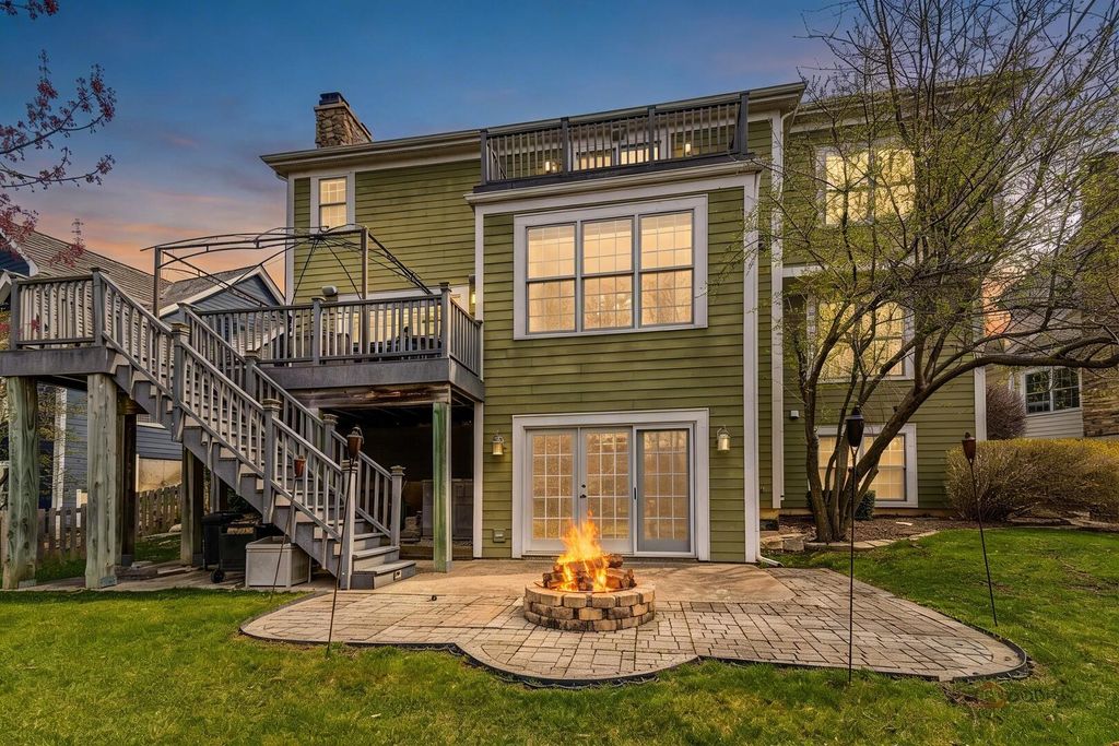 Image 52 of property listing at 231 Cater Lane, Libertyville, IL 60048