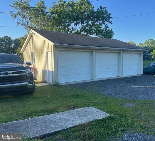 335 GAMELAND ROAD, Newville, PA 17241