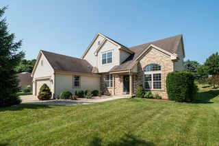 1981 Foxcroft LANE, Waukesha, WI 53189