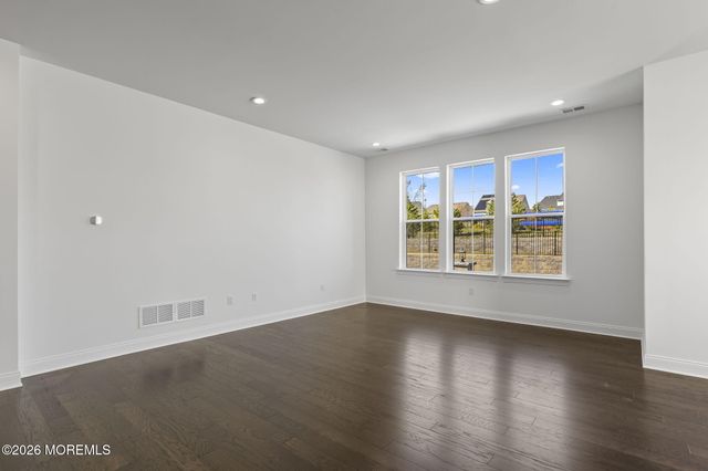 38 Sofia Drive, Manalapan, NJ 07726