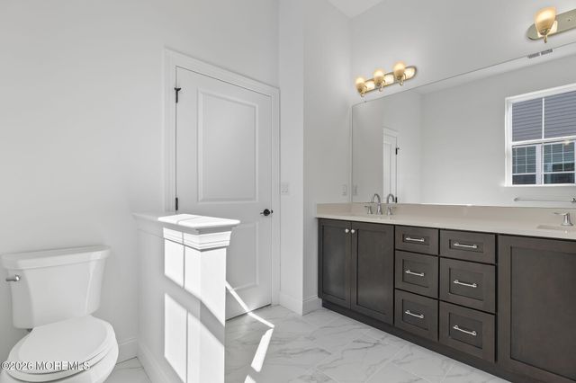 38 Sofia Drive, Manalapan, NJ 07726