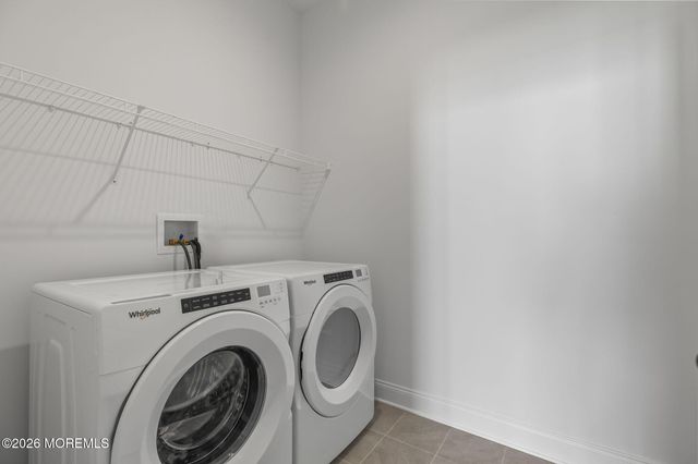 38 Sofia Drive, Manalapan, NJ 07726