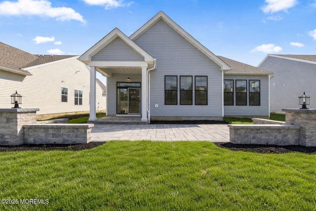 38 Sofia Drive, Manalapan, NJ 07726