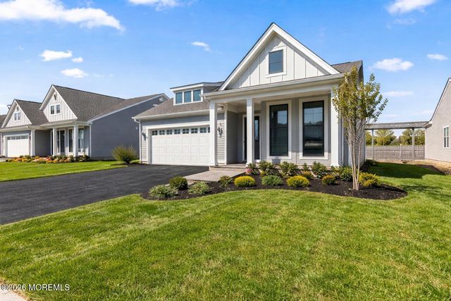 38 Sofia Drive, Manalapan, NJ 07726