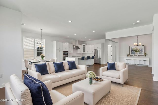 38 Sofia Drive, Manalapan, NJ 07726