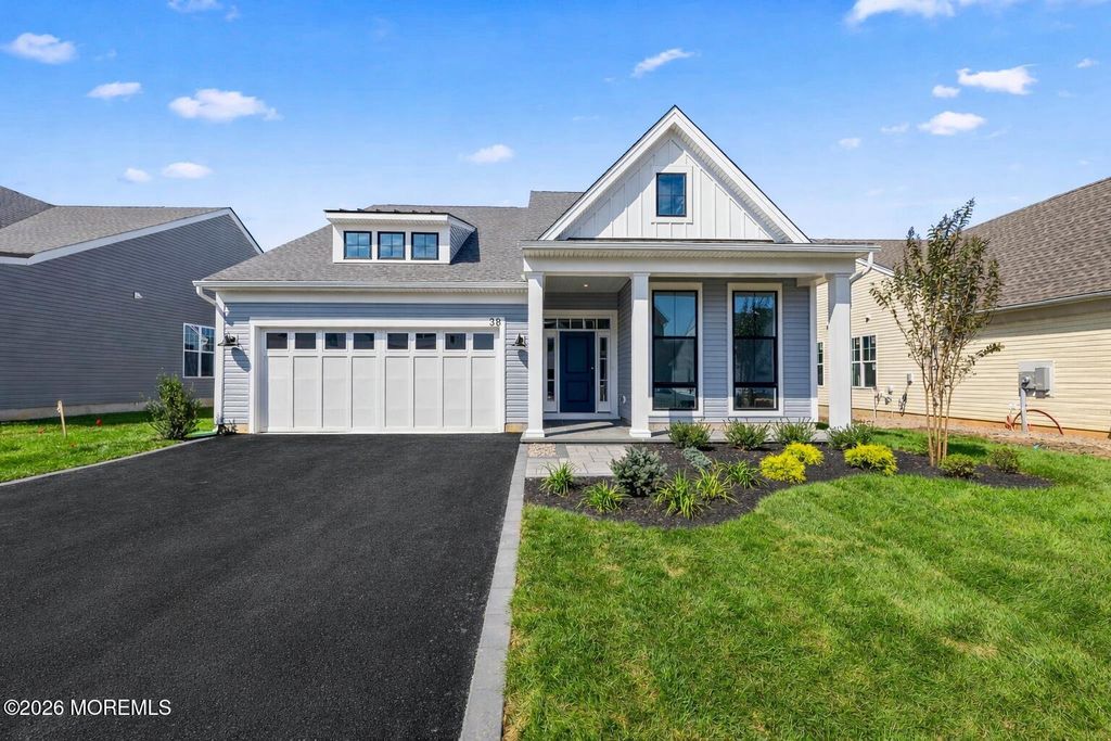 38 Sofia Drive, Manalapan, NJ 07726