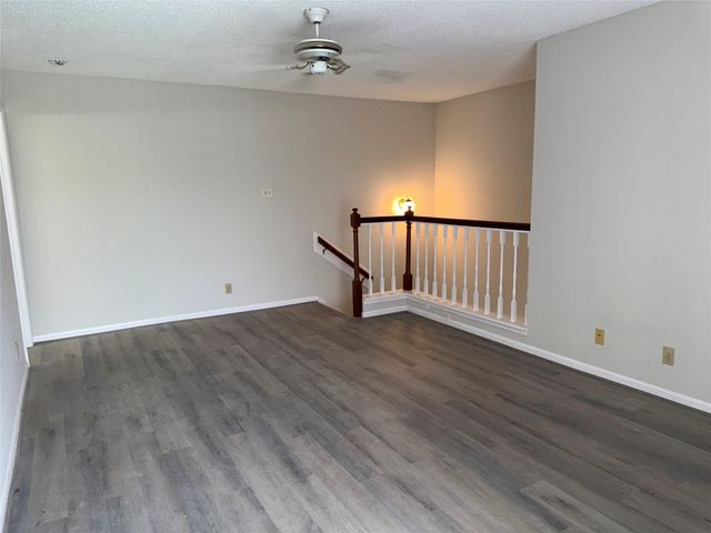 2120 El Paseo Street 3308, Houston, TX 77054