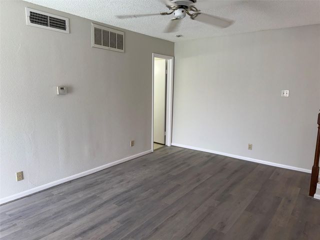 2120 El Paseo Street 3308, Houston, TX 77054