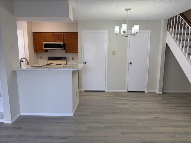 2120 El Paseo Street 3308, Houston, TX 77054