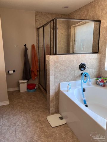 2462 Ten Mile Rd, Pace, FL 32571