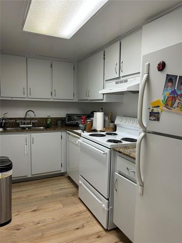 1975 Normandy Dr 301, Miami Beach, FL 33141