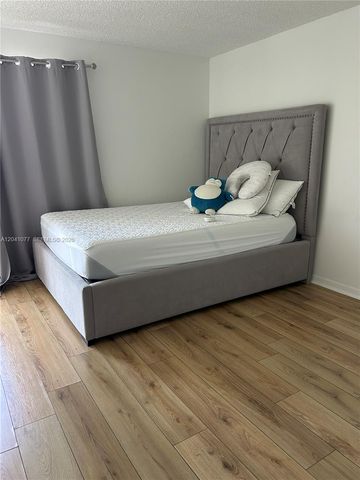 1975 Normandy Dr 301, Miami Beach, FL 33141