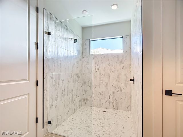 4310 NW 22nd ST, Cape Coral, FL 33993