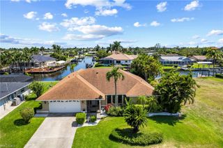 1906 Everest PKWY, Cape Coral, FL 33904