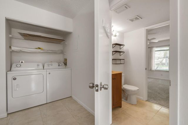 324 MAPLECREST Circle, Jupiter, FL 33458