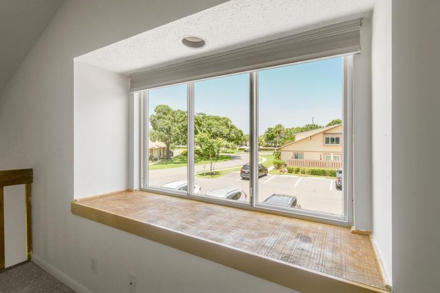 324 MAPLECREST Circle, Jupiter, FL 33458