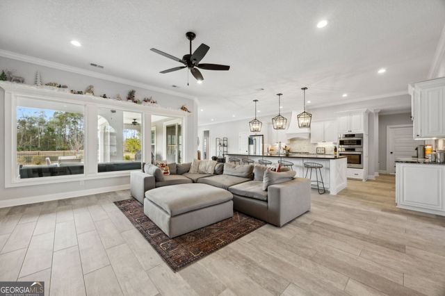 102 Riley Hunter Drive, Kingsland, GA 31548