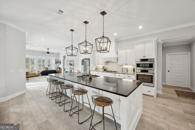 102 Riley Hunter Drive, Kingsland, GA 31548