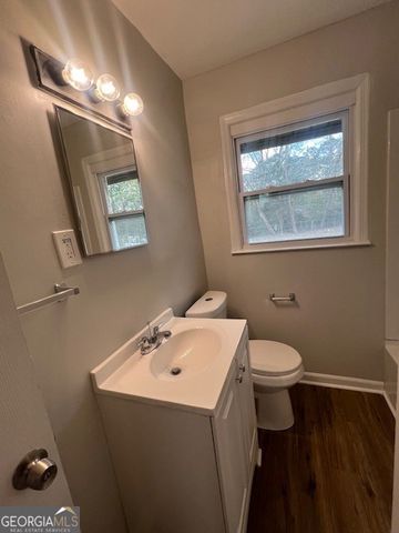 105 Robinhood Drive, Warner Robins, GA 31088