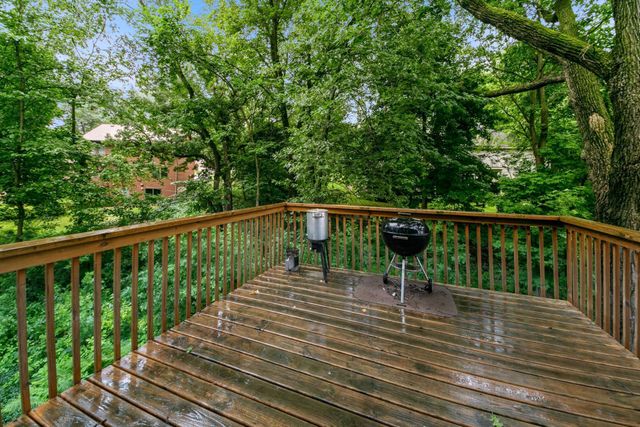 523 Knollwood Drive, Hudson, WI 54016