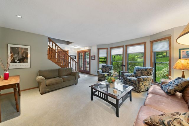 523 Knollwood Drive, Hudson, WI 54016