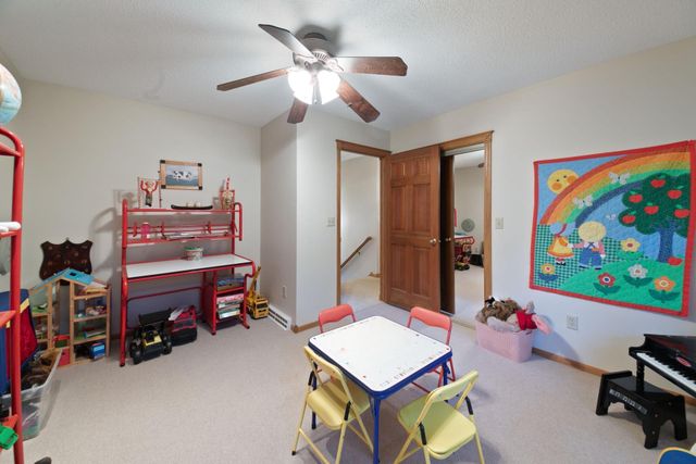 523 Knollwood Drive, Hudson, WI 54016