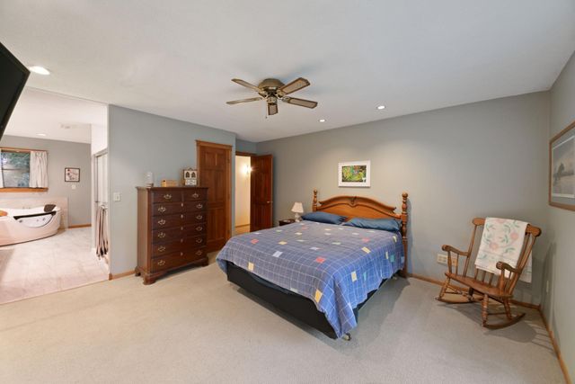 523 Knollwood Drive, Hudson, WI 54016