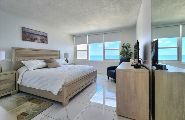 3505 S Ocean Drive 821, Hollywood, FL 33019