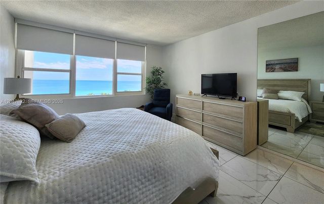 3505 S Ocean Drive 821, Hollywood, FL 33019