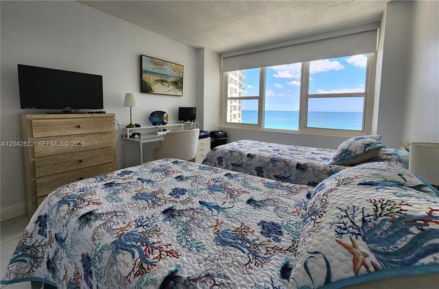 3505 S Ocean Drive 821, Hollywood, FL 33019