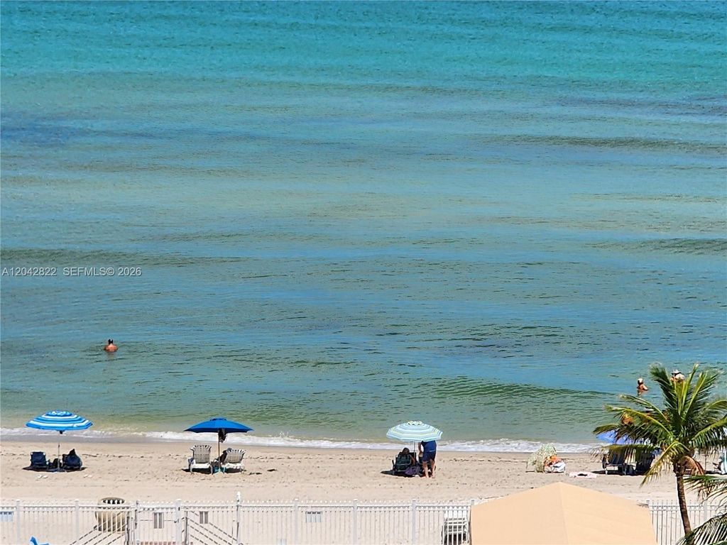3505 S Ocean Drive 821, Hollywood, FL 33019