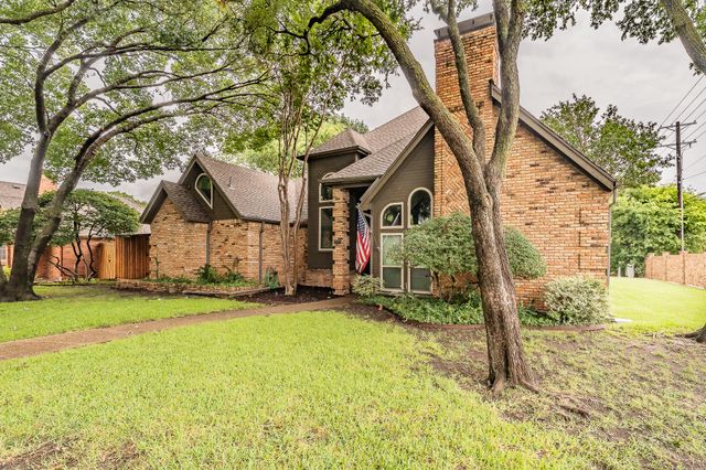 2002 Diamond Oaks Drive, Garland, TX 75044
