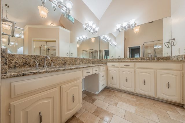 2002 Diamond Oaks Drive, Garland, TX 75044