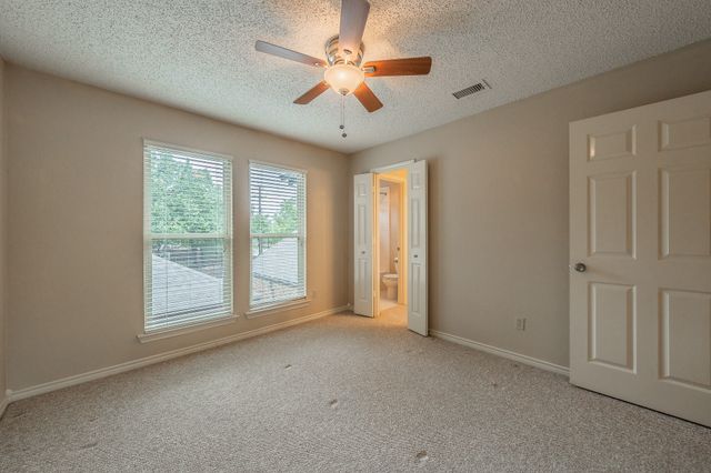 2002 Diamond Oaks Drive, Garland, TX 75044