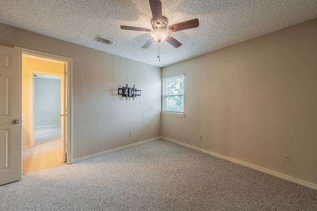 2002 Diamond Oaks Drive, Garland, TX 75044
