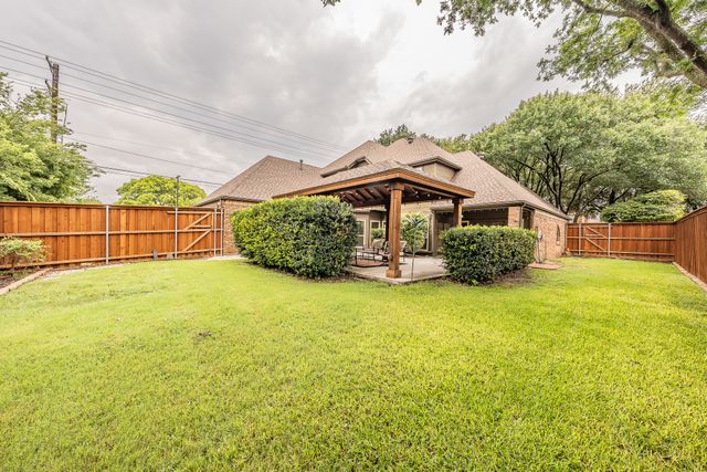 2002 Diamond Oaks Drive, Garland, TX 75044