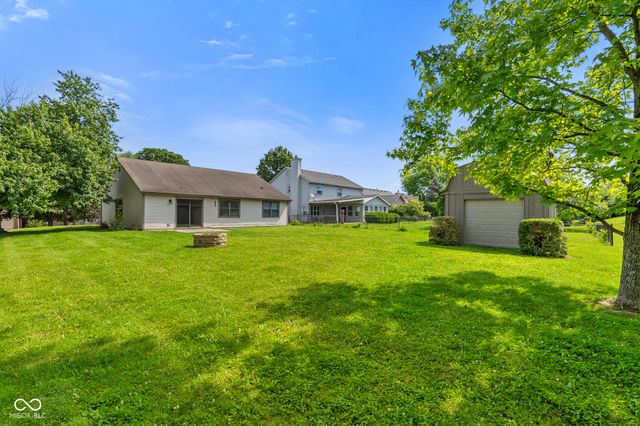 1015 Crimson King Parkway, Mooresville, IN 46158