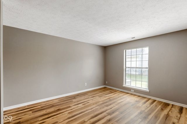 1015 Crimson King Parkway, Mooresville, IN 46158