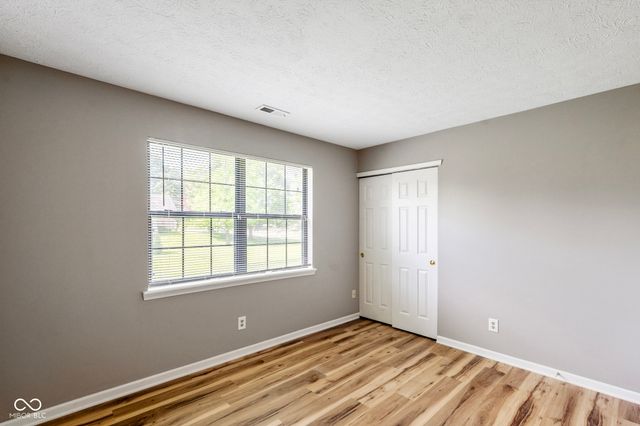 1015 Crimson King Parkway, Mooresville, IN 46158