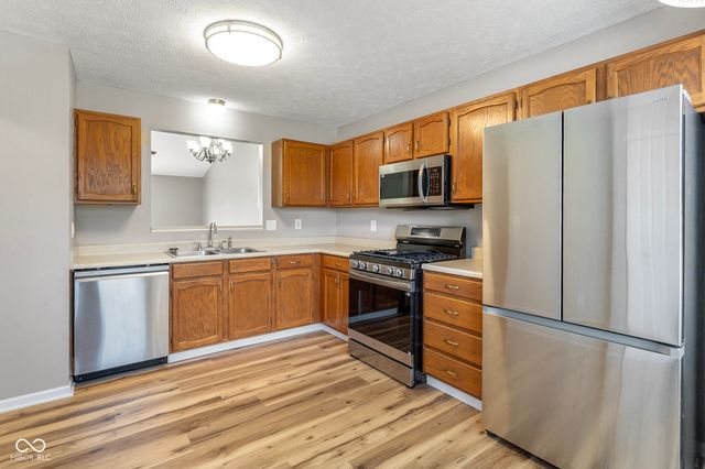 1015 Crimson King Parkway, Mooresville, IN 46158