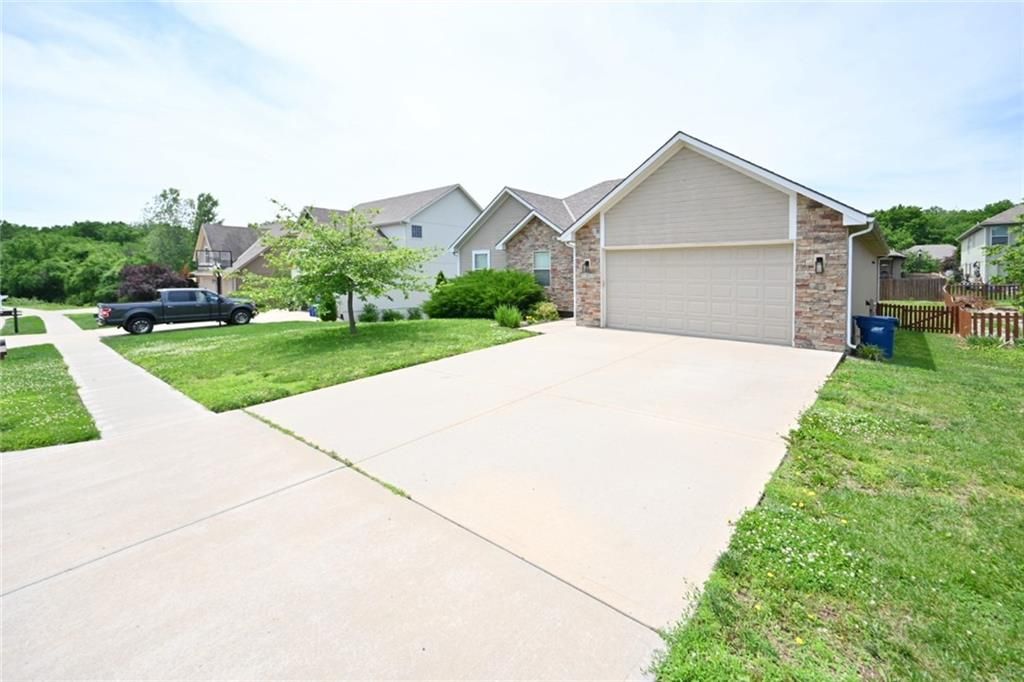 15865 NW Morgan Street, Platte City, MO 64079