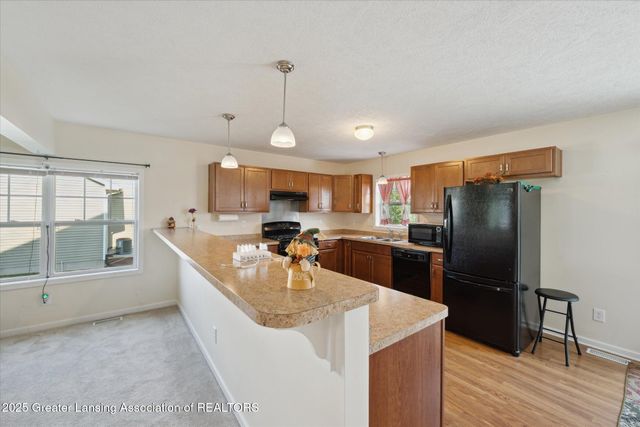 8687 Yellowstone Lane, Lansing, MI 48917