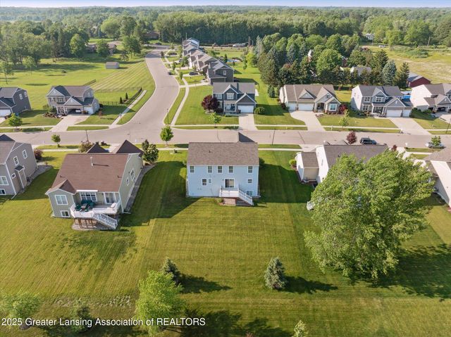 8687 Yellowstone Lane, Lansing, MI 48917