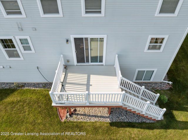 8687 Yellowstone Lane, Lansing, MI 48917