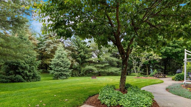 125 Cassidy Court, Granville, OH 43023