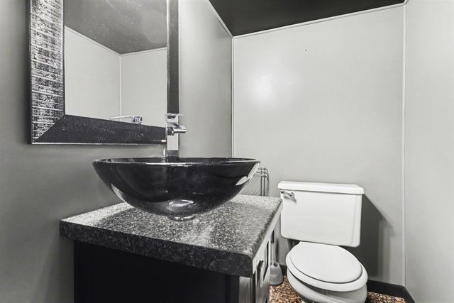 926 Lynn Avenue, Kalamazoo, MI 49008