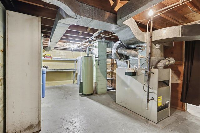 926 Lynn Avenue, Kalamazoo, MI 49008