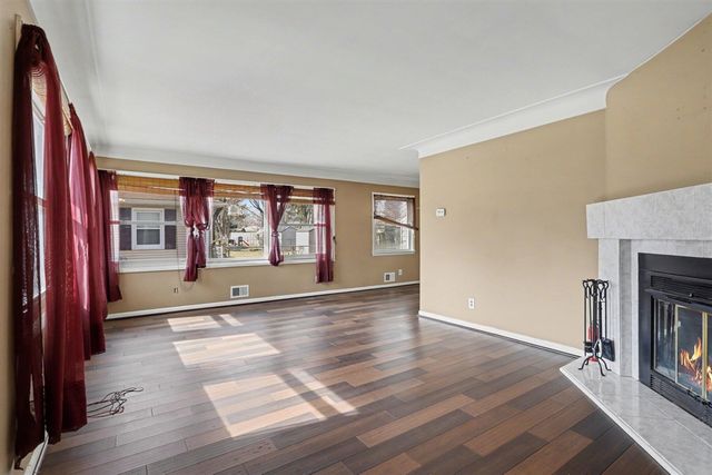 926 Lynn Avenue, Kalamazoo, MI 49008