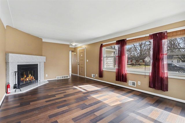 926 Lynn Avenue, Kalamazoo, MI 49008