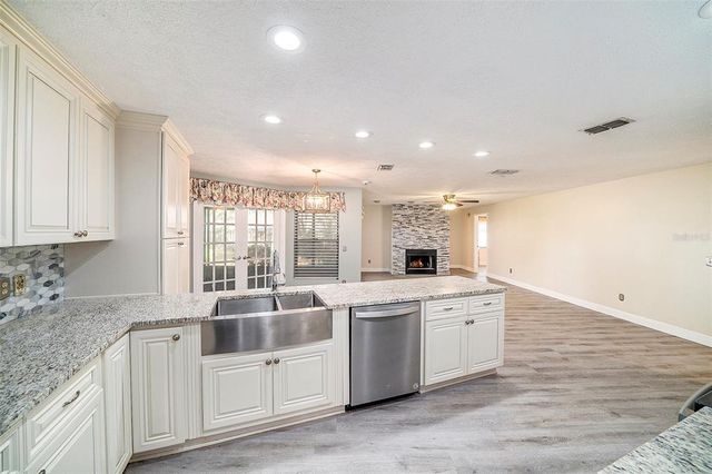 3013 RIDGEVALE CIRCLE, Valrico, FL 33596